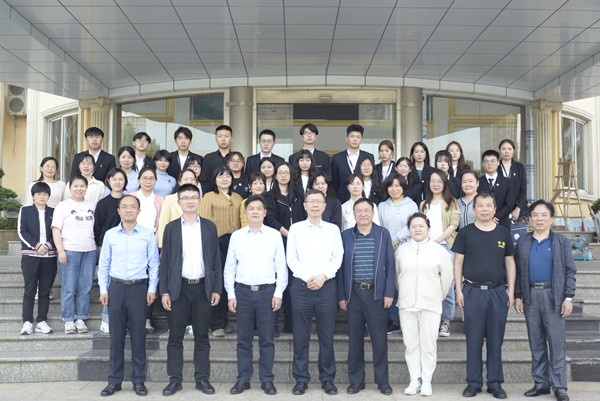 304永利集团登录入口举行思政课集体备课会(图1)