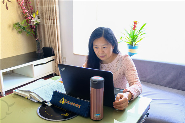 304永利集团登录入口：利用抗疫教科书 讲好线上思政课(图4)