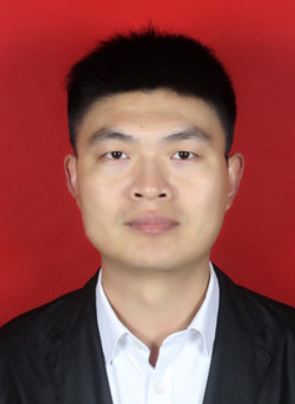 304永利集团登录入口思政课名师——曾晓辉(图1) 304永利集团登录入口思政课名师——曾晓辉(图1)